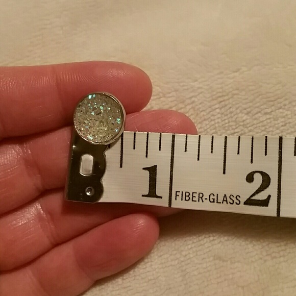 Round druzy studs - Picture 6 of 6
